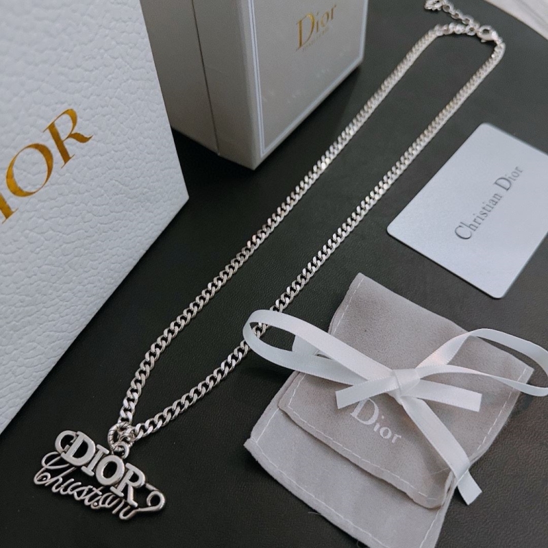 chr1st1an D10r necklaces